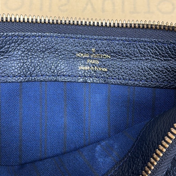 Louis Vuitton Bleu Infini Monogram Empreinte Leather Petillante Clutch - Picture 10 of 15